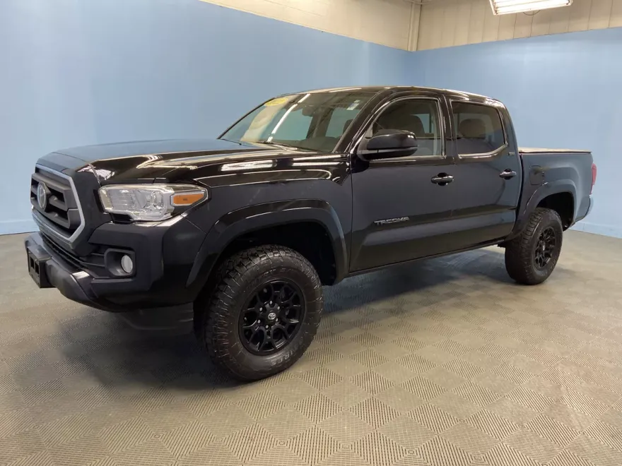 2022 Toyota Tacoma SR5 V6 photo 1