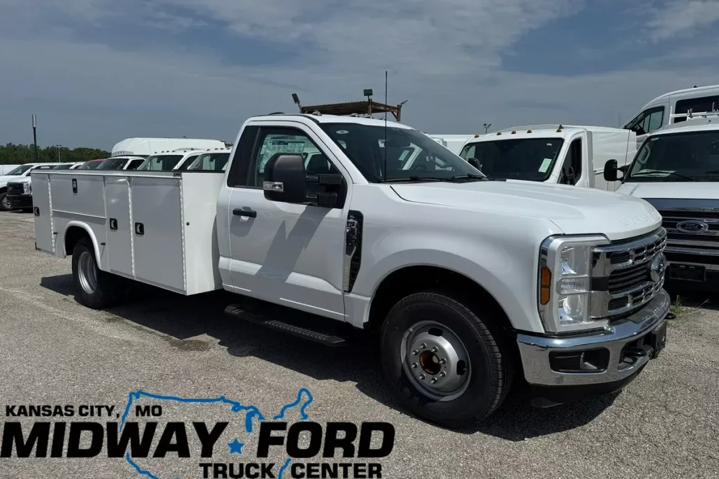 2024 Ford F-350 XL photo 1