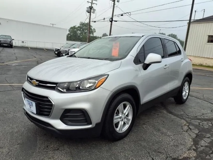 2019 Chevrolet Trax LS photo 1