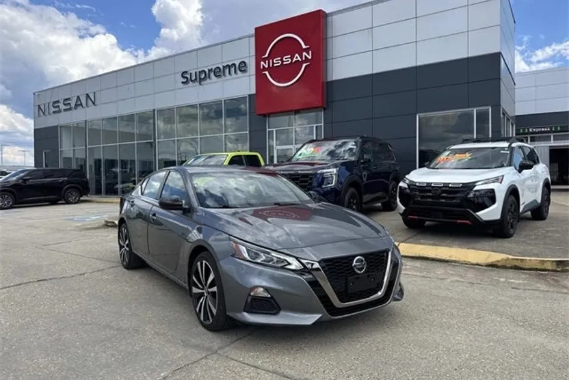 2020 Nissan Altima 2.5 SR photo 1