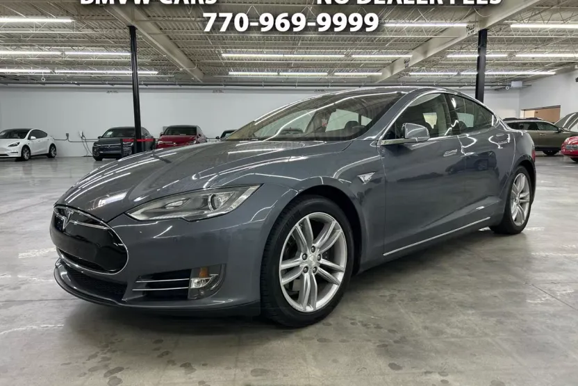 2014 Tesla Model S photo 1