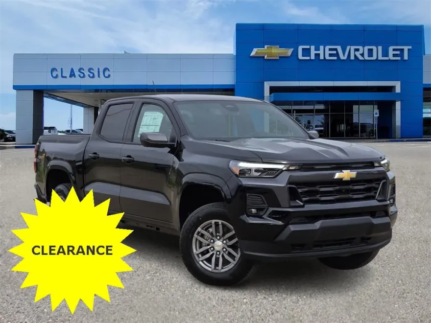 2025 Chevrolet Colorado Work Truck LT photo 1
