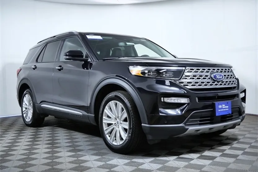 2023 Ford Explorer Limited photo 1
