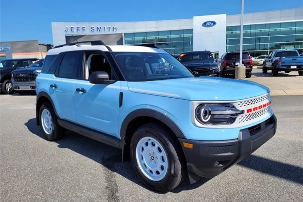 2025 Ford Bronco Sport Heritage photo 1