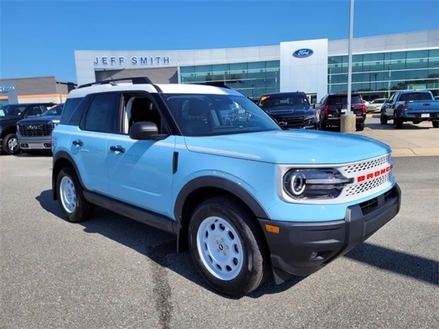 2025 Ford Bronco Sport Heritage photo 1
