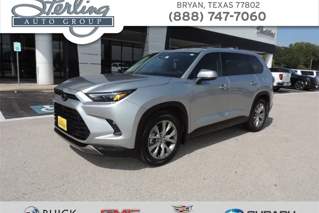 2024 Toyota Grand Highlander XLE photo 1