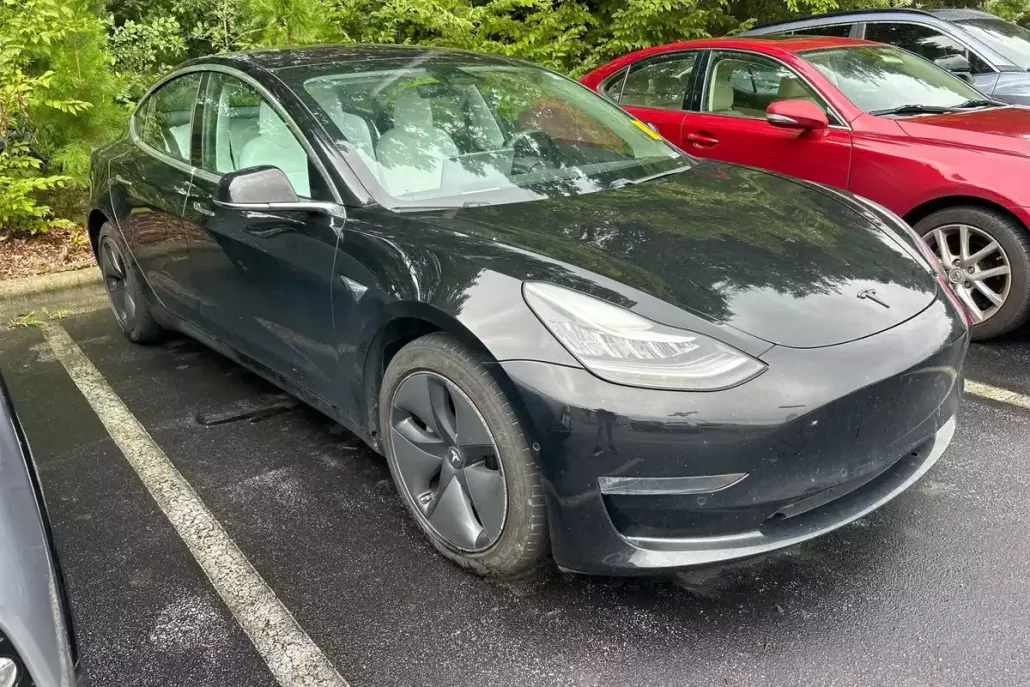 2018 Tesla Model 3 Long Range photo 1