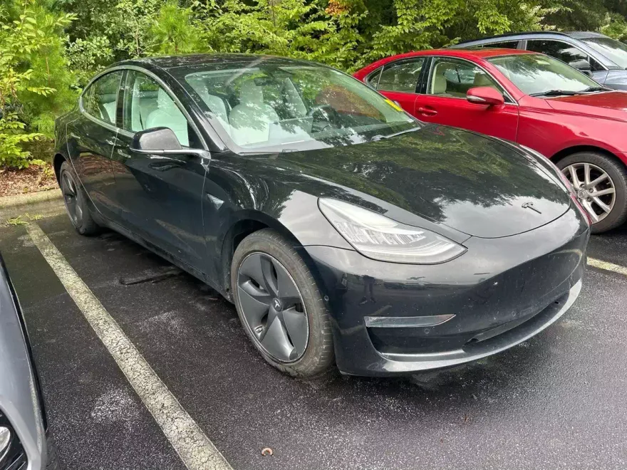 2018 Tesla Model 3 Long Range photo 1