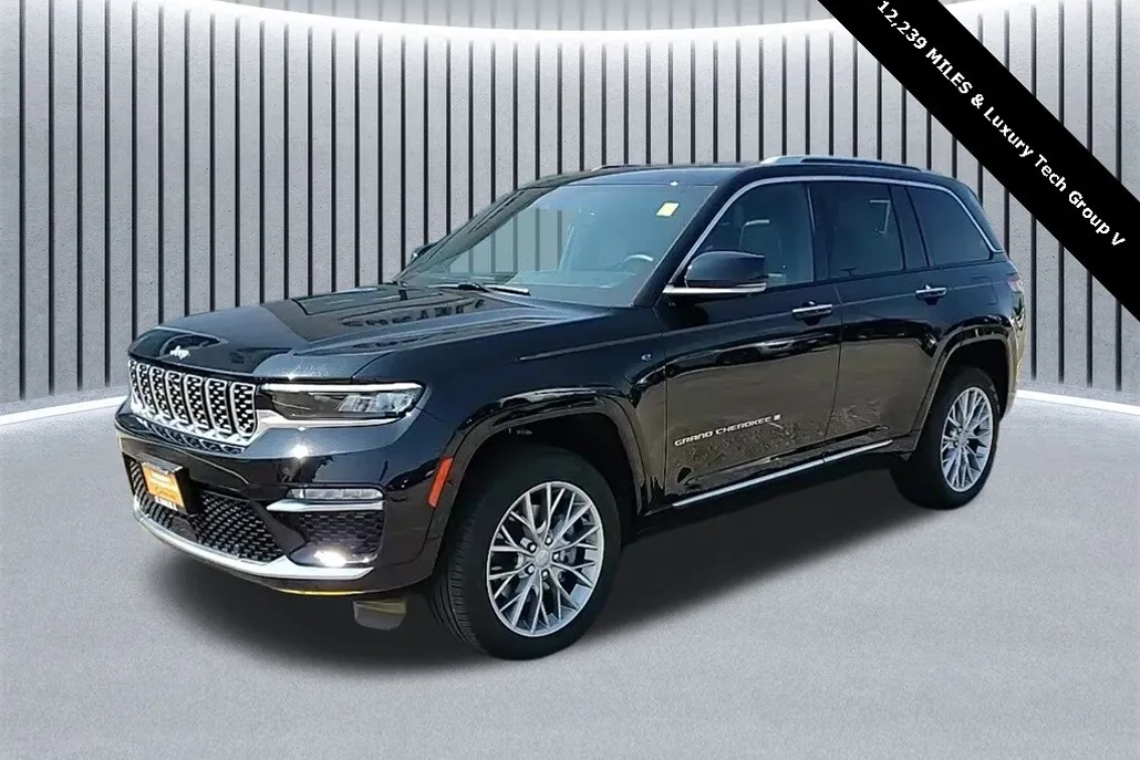 2022 Jeep Grand Cherokee Summit 4xe photo 1