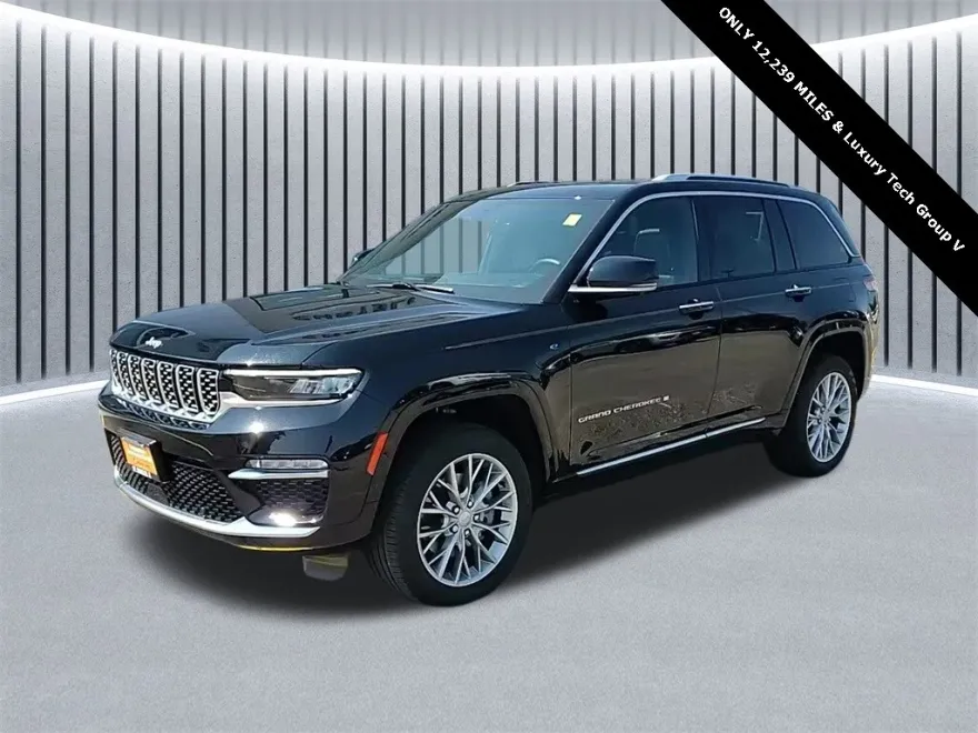 2022 Jeep Grand Cherokee Summit 4xe photo 1