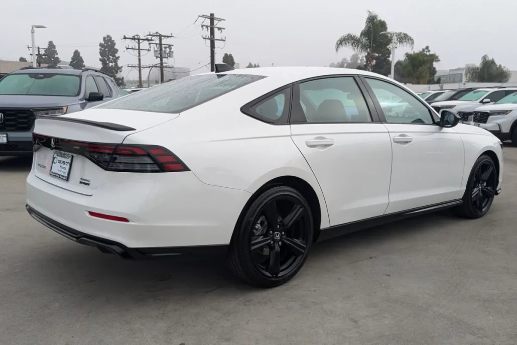 2025 Honda Accord Hybrid Sport-L photo 1