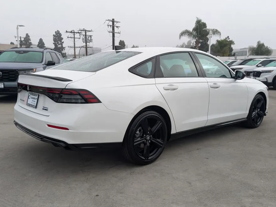 2025 Honda Accord Hybrid Sport-L photo 1