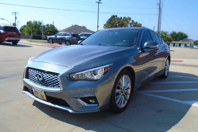 2021 Infiniti Q50 LUXE photo 1