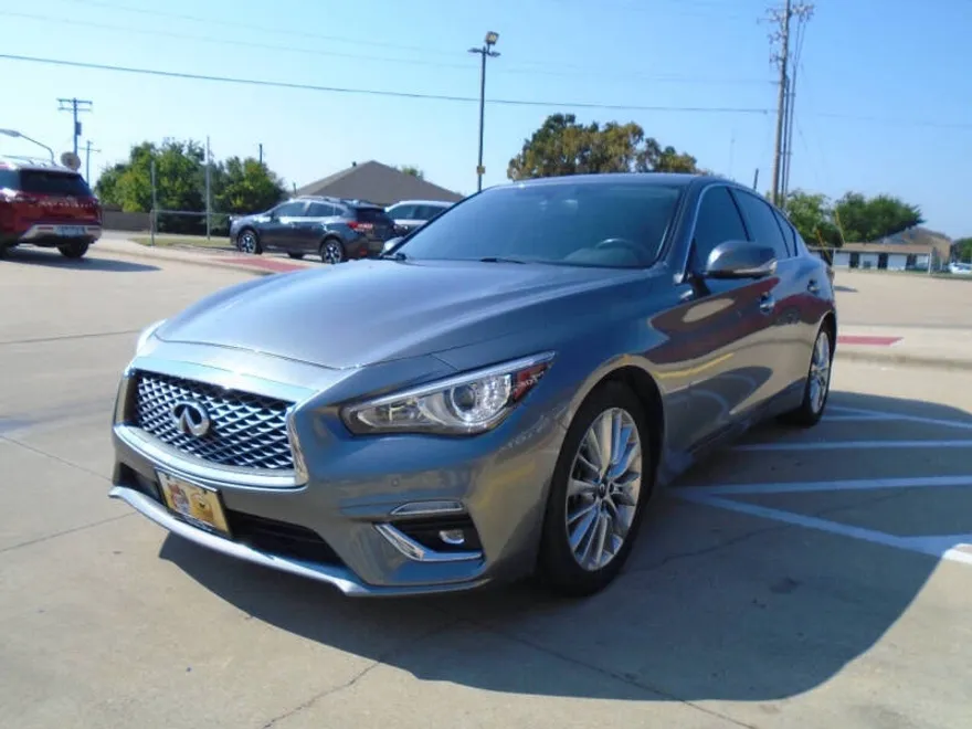 2021 Infiniti Q50 LUXE photo 1