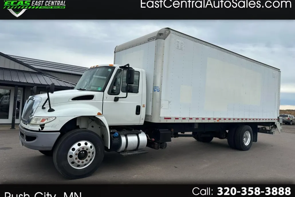 2017 International 4300 DuraStar 4300 photo 1