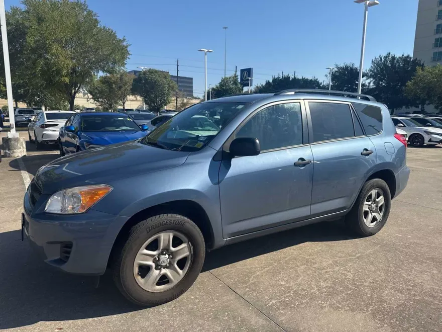 2012 Toyota RAV4 photo 1