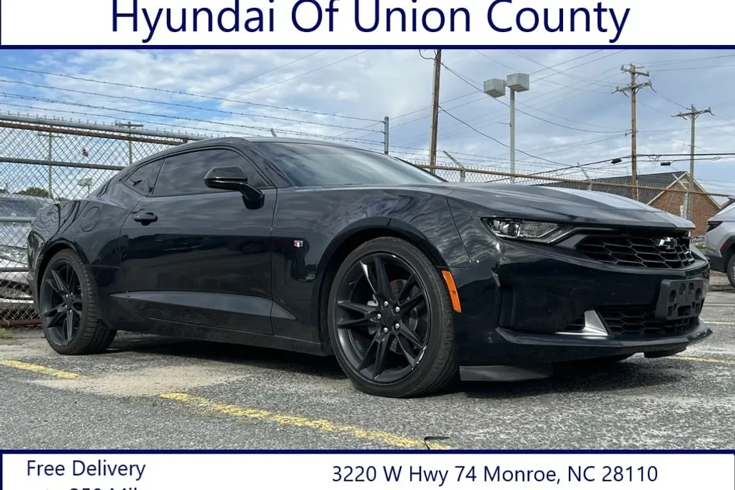 2022 Chevrolet Camaro 2LT photo 1