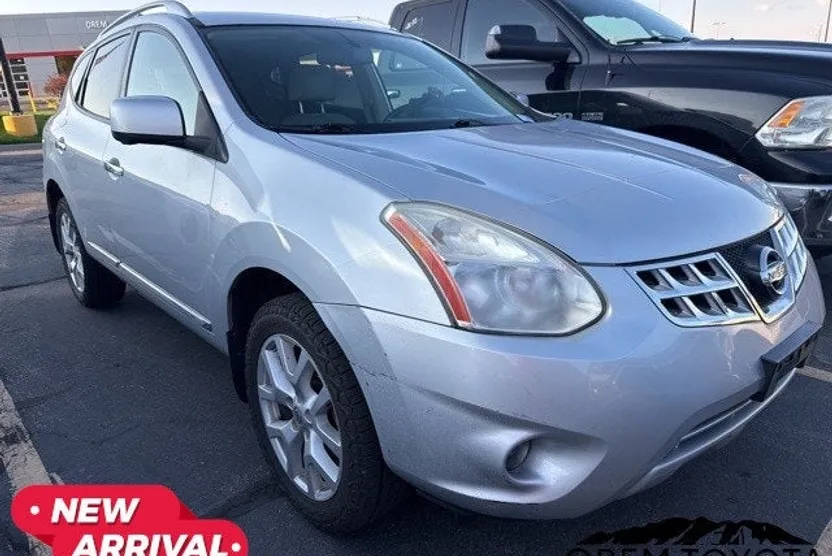 2012 Nissan Rogue SL photo 1