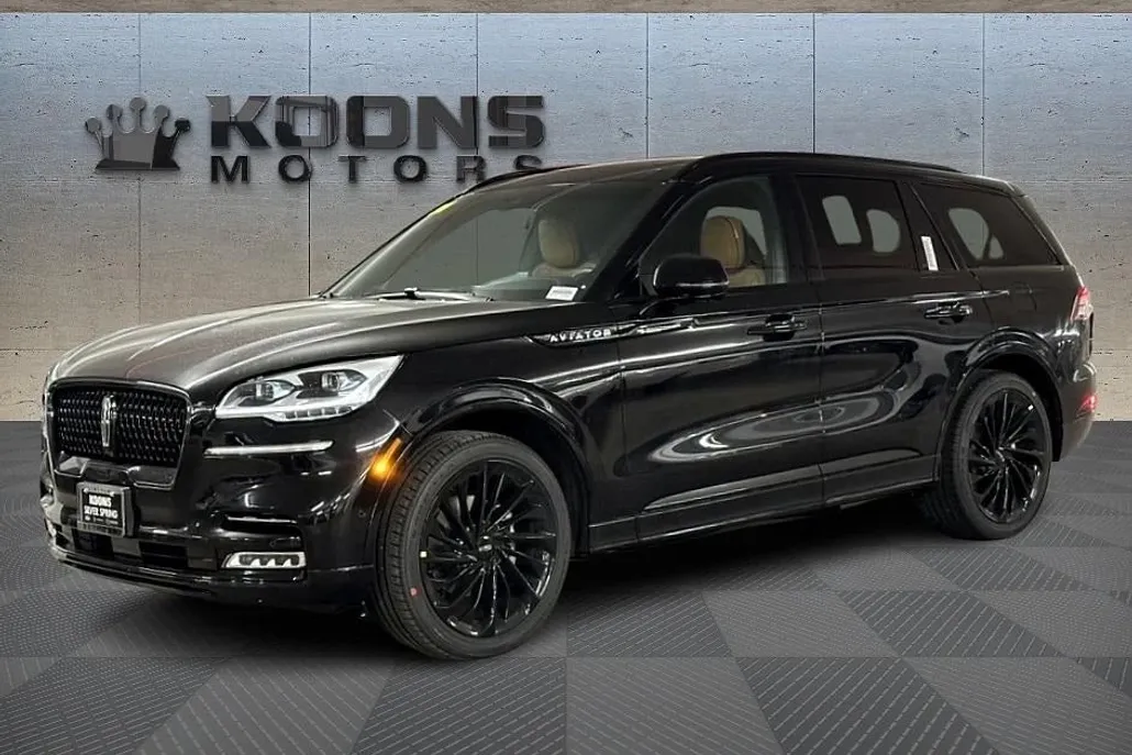 2024 Lincoln Aviator Black Label photo 1