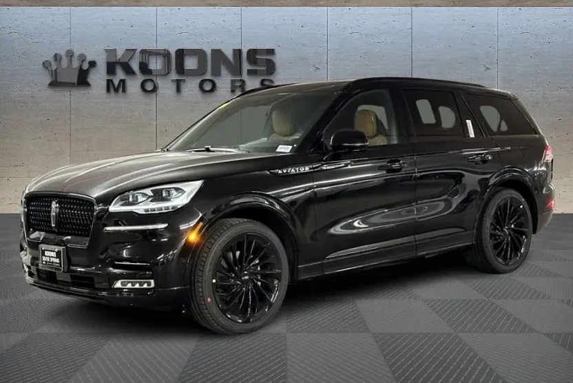 2024 Lincoln Aviator Black Label photo 1