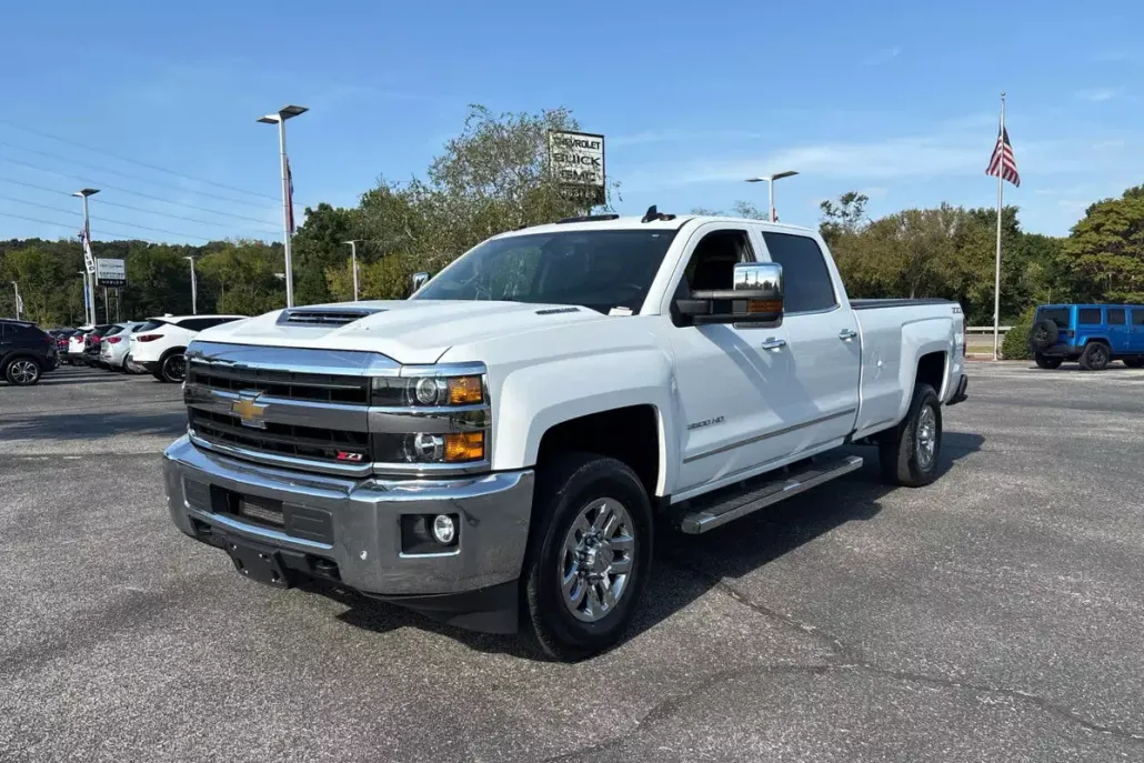 2019 Chevrolet Silverado 3500HD LTZ photo 1