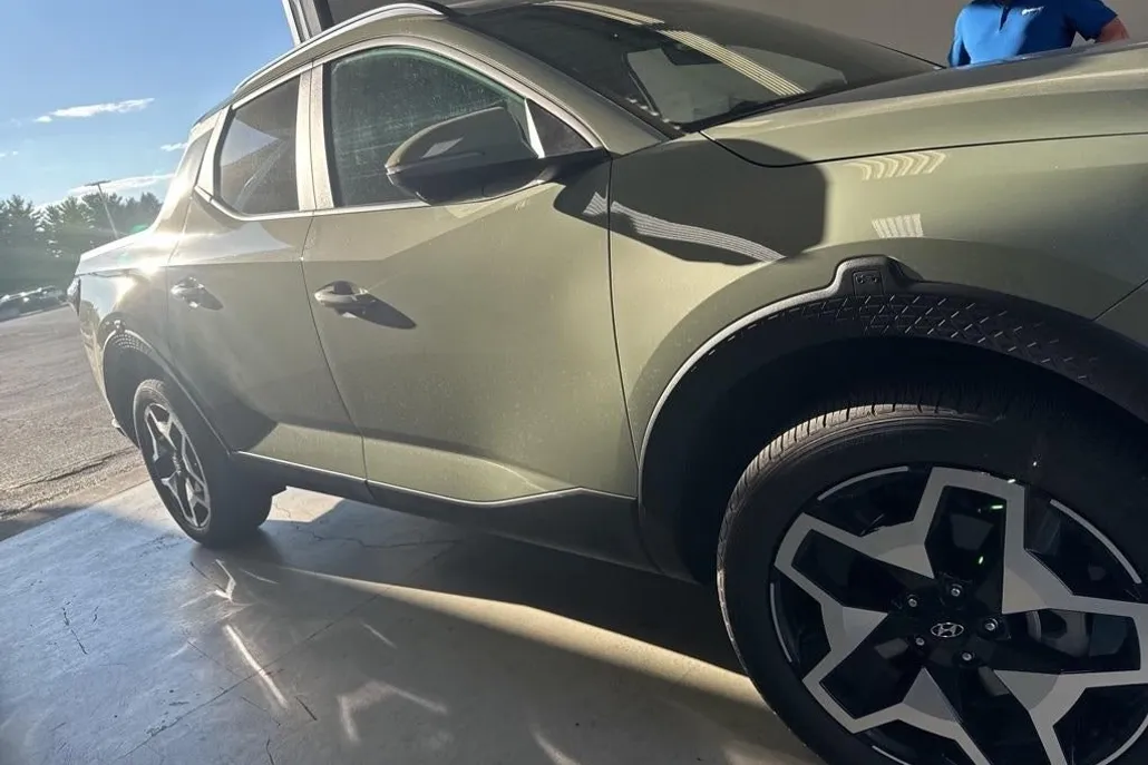 2024 Hyundai Santa Cruz Limited photo 1