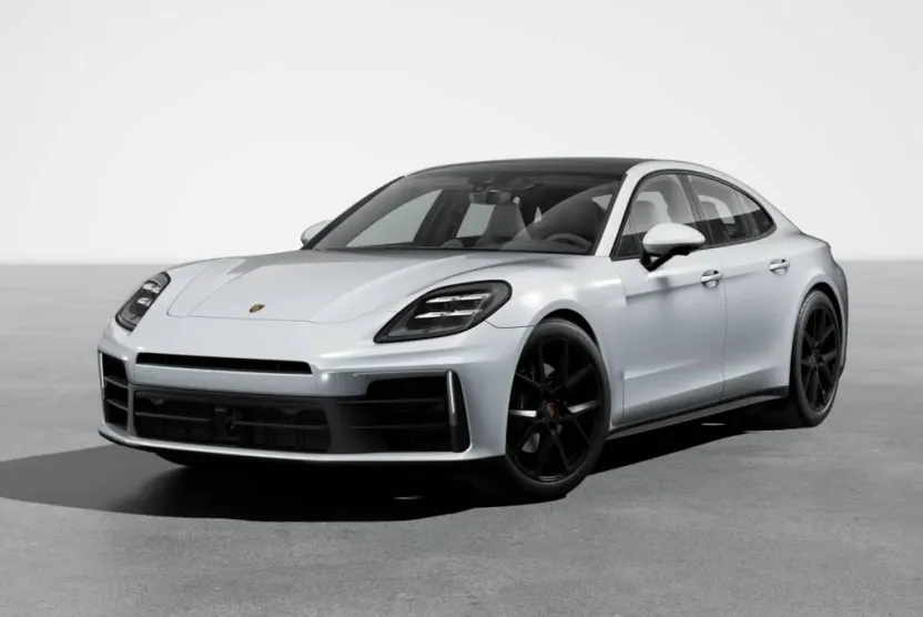 2026 Porsche Panamera 4 photo 1