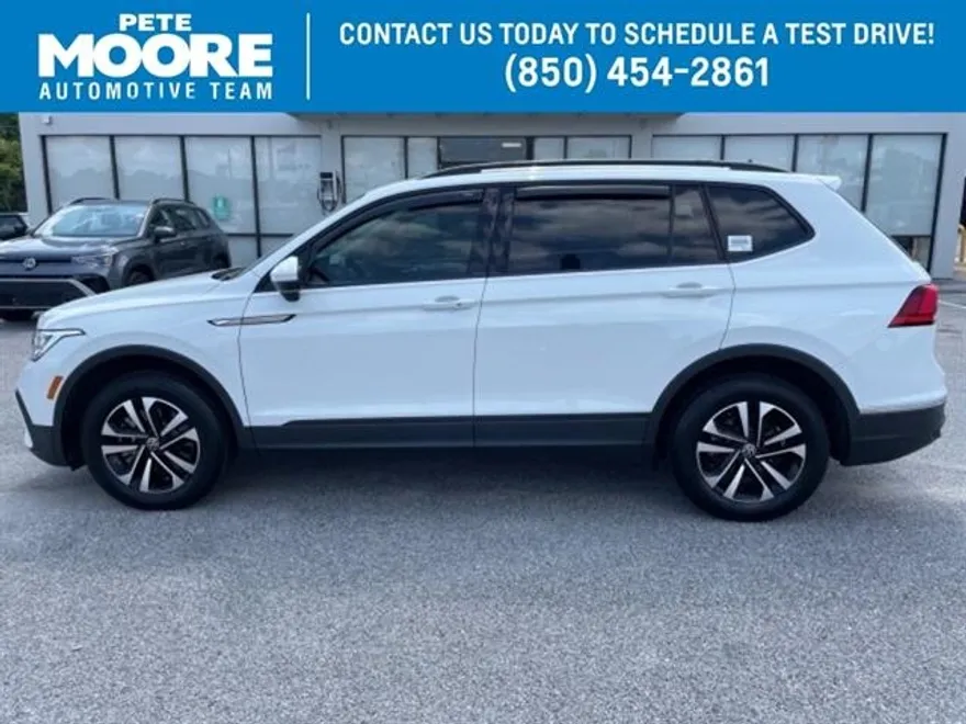 2022 Volkswagen Tiguan S photo 1