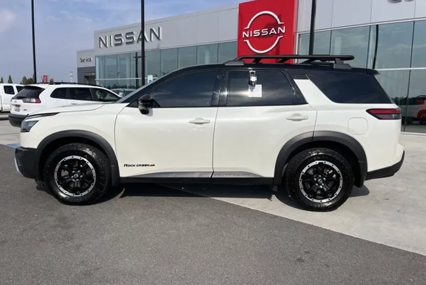 2023 Nissan Pathfinder Rock Creek photo 1