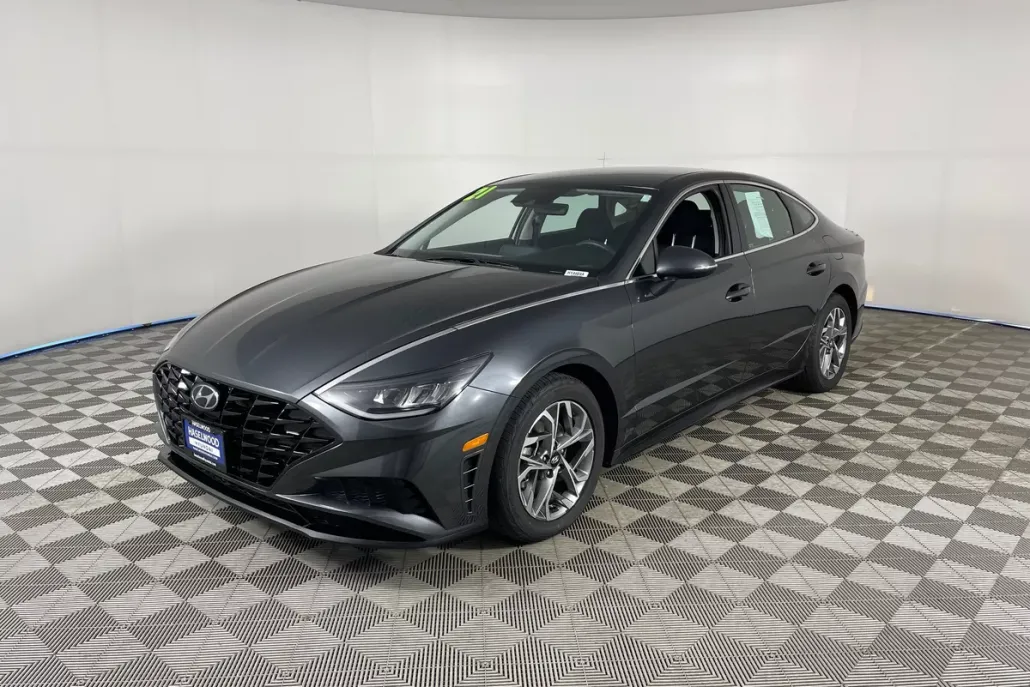 2021 Hyundai Sonata SEL photo 1