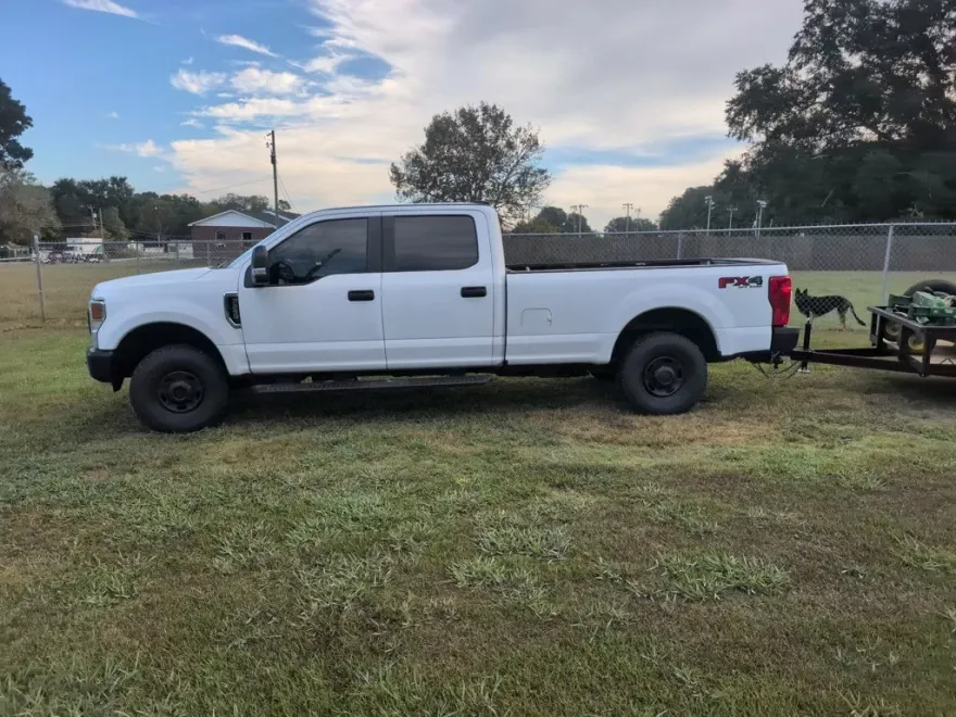 2022 Ford F-250 XL photo 1