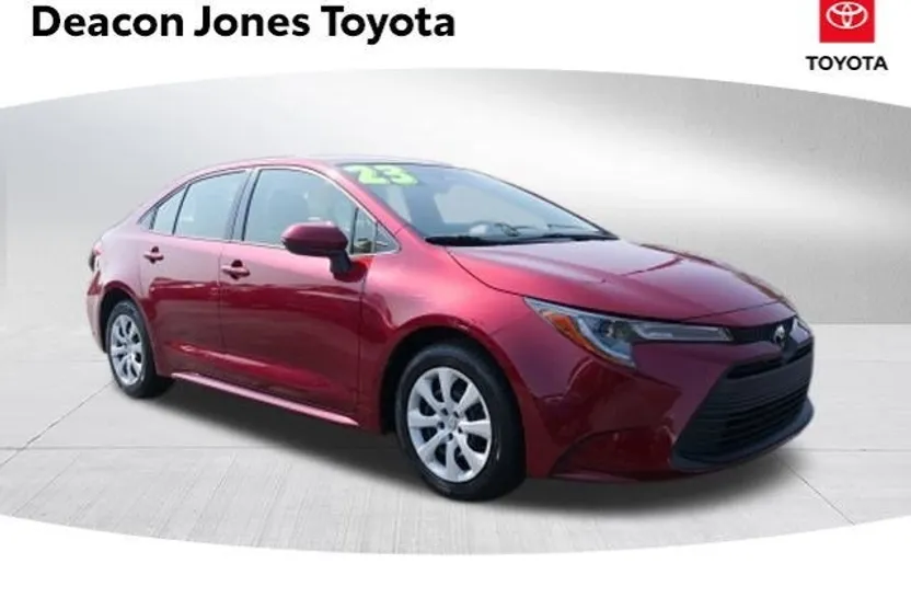 2023 Toyota Corolla LE photo 1