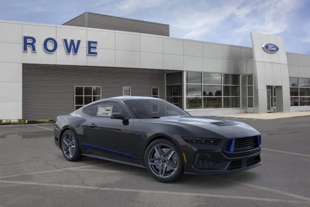2025 Ford Mustang GT Premium photo 1