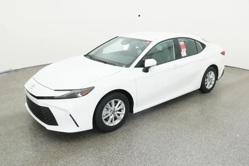 2026 Toyota Camry LE photo 1