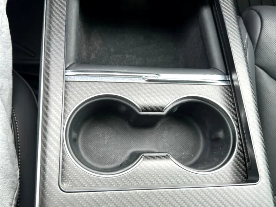 2022 Tesla Model S Plaid AWD photo 8