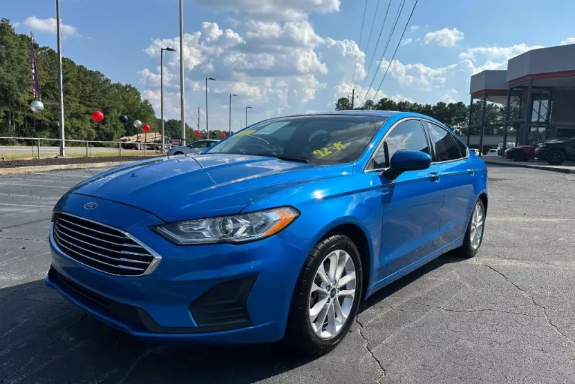 2019 Ford Fusion SE photo 1