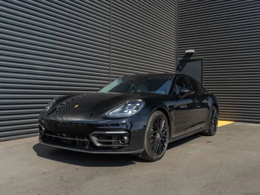 2023 Porsche Panamera 4 E-Hybrid Platinum photo 1