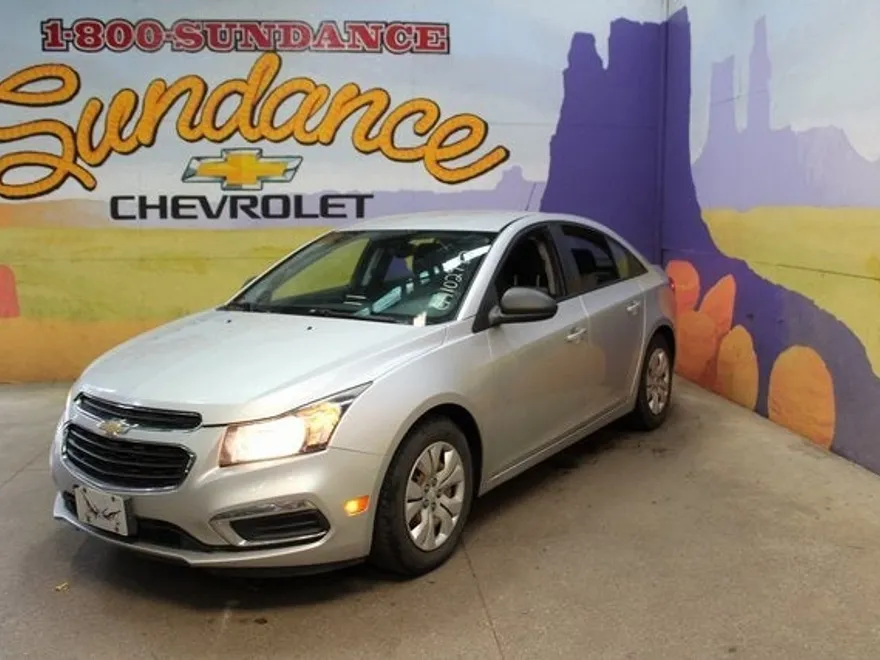 2016 Chevrolet Cruze LS photo 1