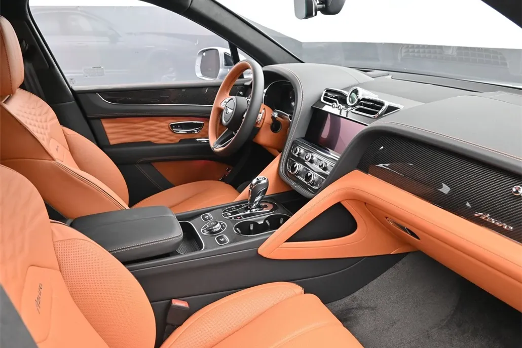 2025 Bentley Bentayga Azure photo 1