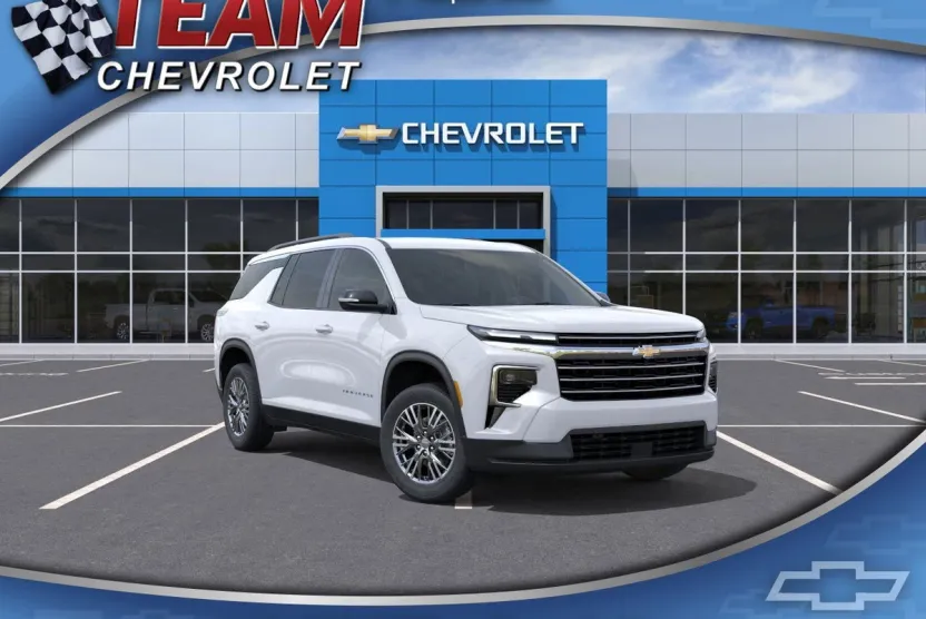 2026 Chevrolet Traverse photo 1