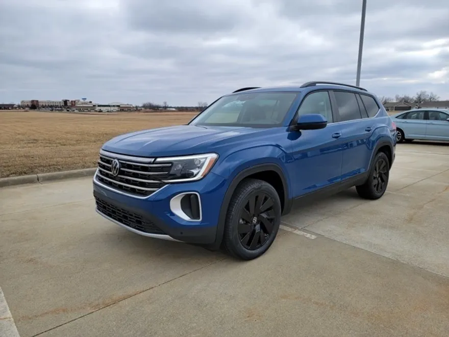 2025 Volkswagen Atlas SE Technology photo 1