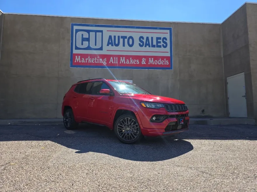 2023 Jeep Compass Limited photo 1