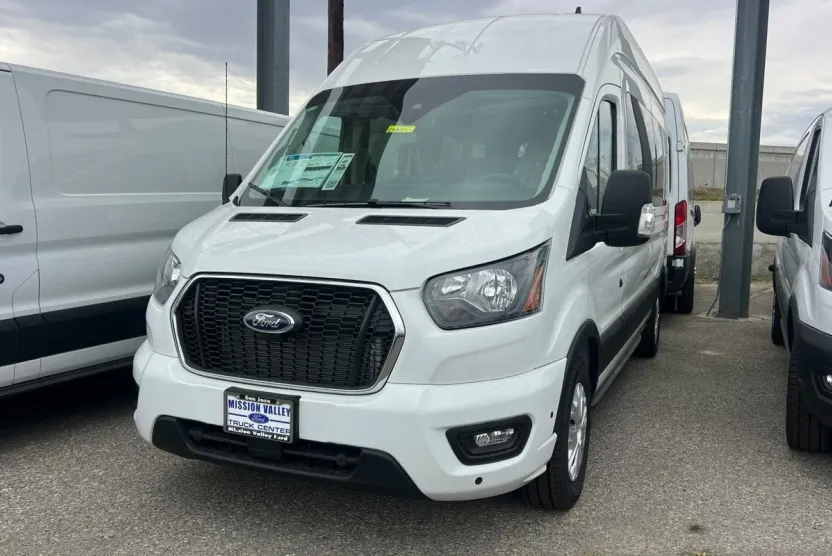 2025 Ford Transit photo 1