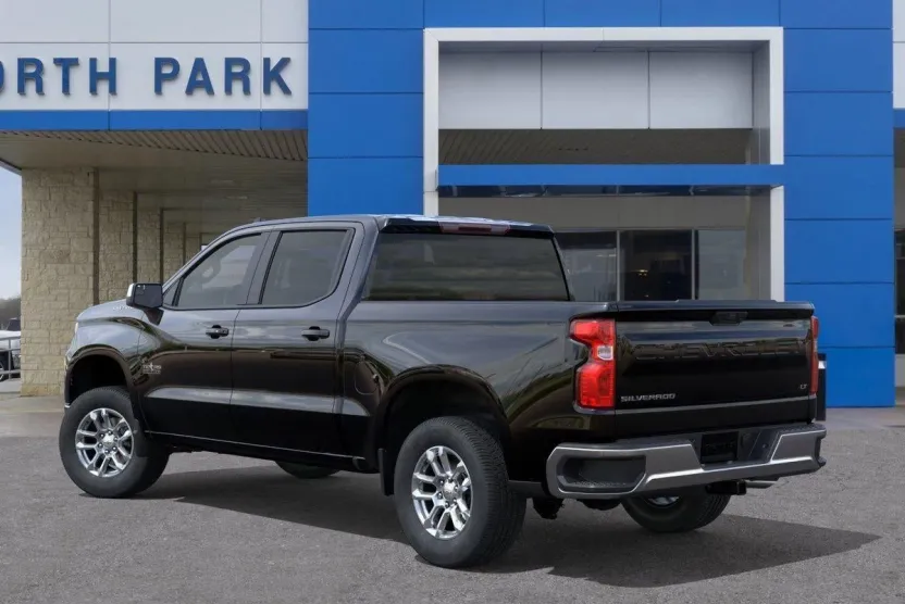 2026 Chevrolet Silverado 1500 LT photo 1