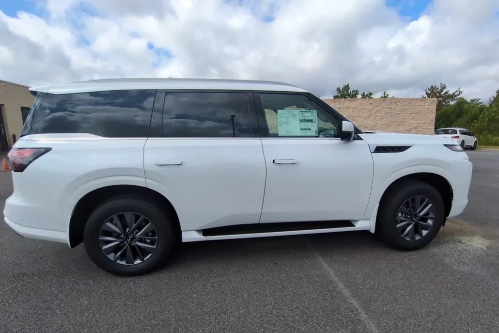 2026 Infiniti QX80 Pure photo 1