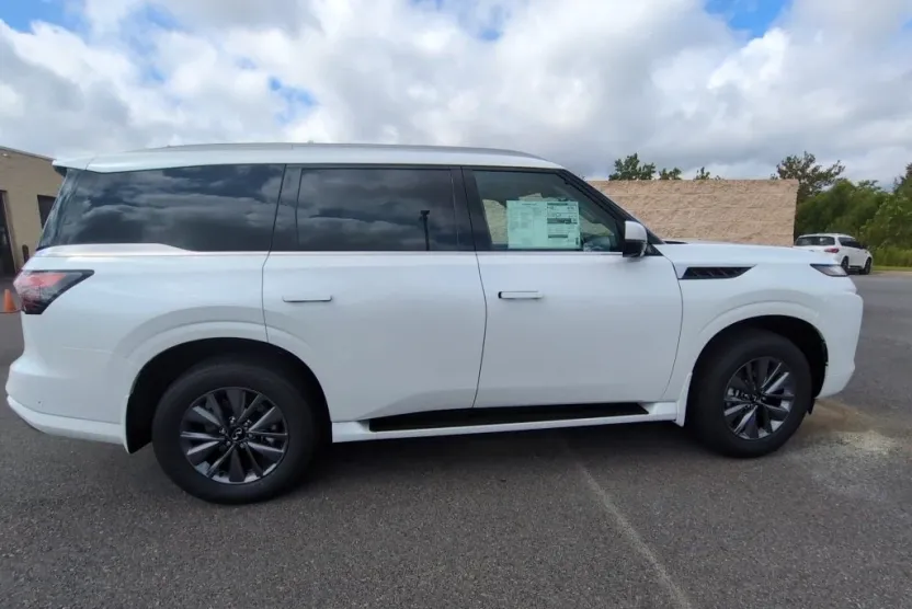 2026 Infiniti QX80 Pure photo 1