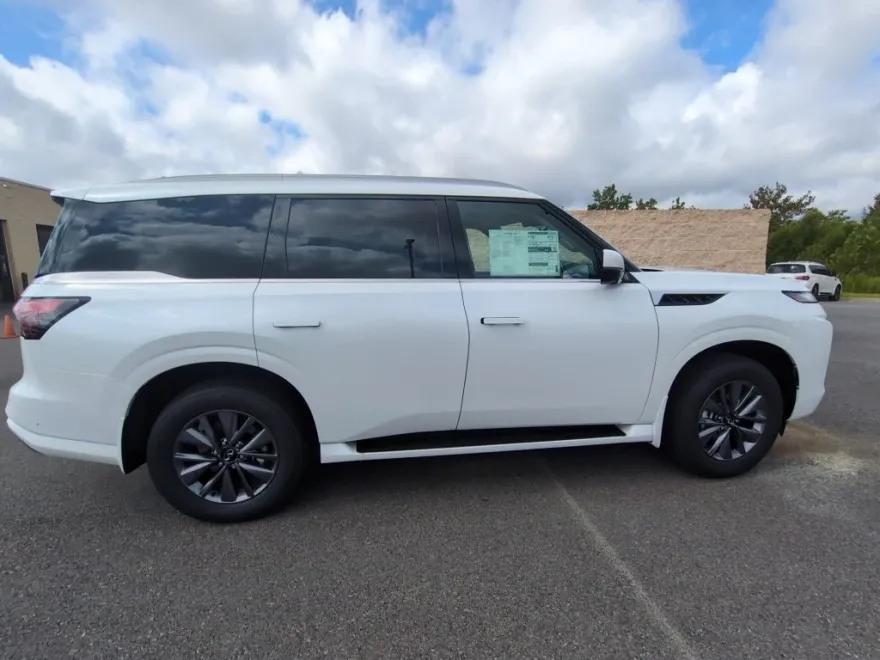 2026 Infiniti QX80 Pure photo 1