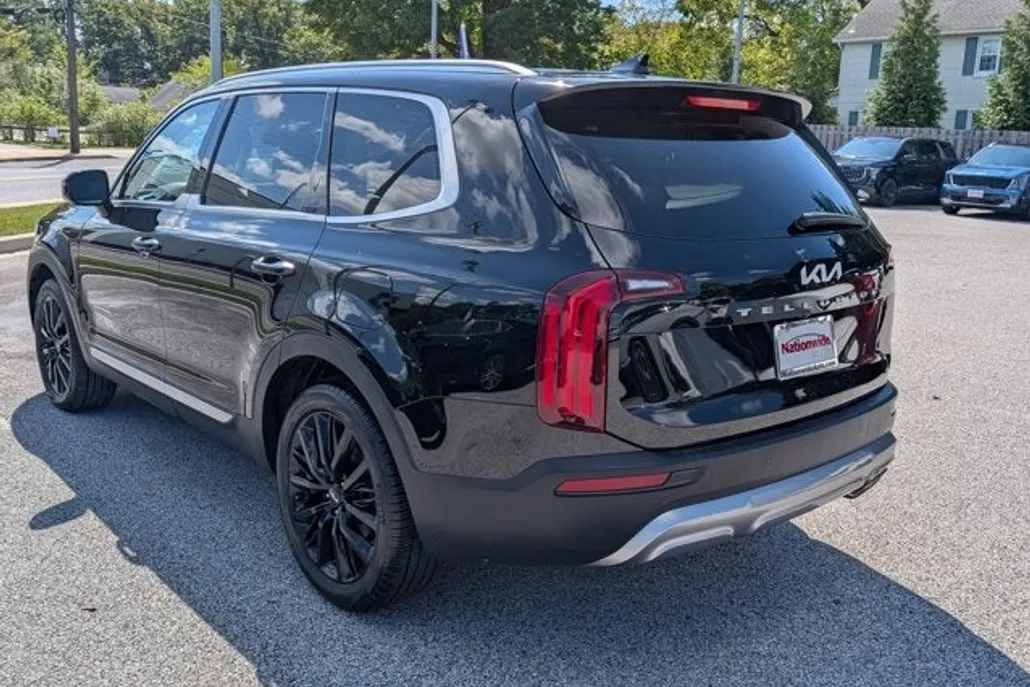 2022 Kia Telluride SX photo 1
