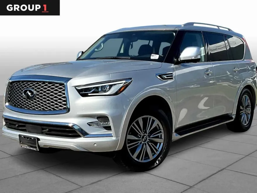 2022 Infiniti QX80 Luxe photo 1