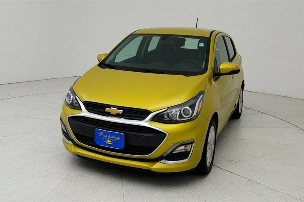 2022 Chevrolet Spark 1LT photo 1
